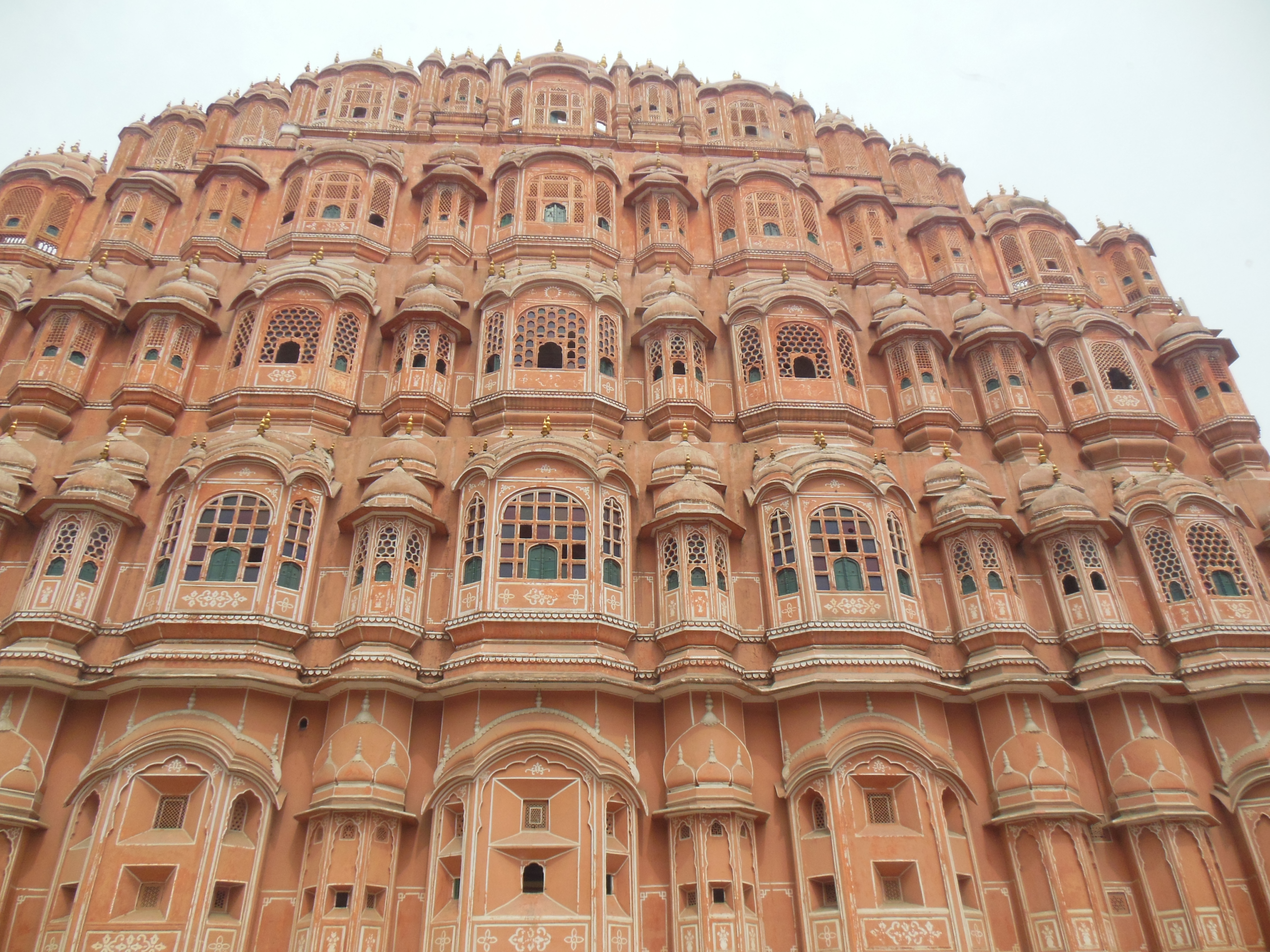 The Ultimate 2-Day Jaipur Itinerary: Palaces, Food, & Culture (2025 Guide)